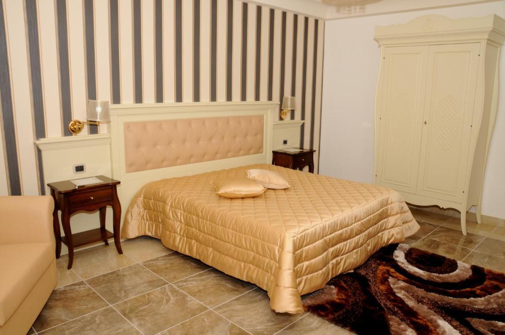 Regina Di Saba - Hotel Villa Per Ricevimenti Grottaminarda Pokój zdjęcie