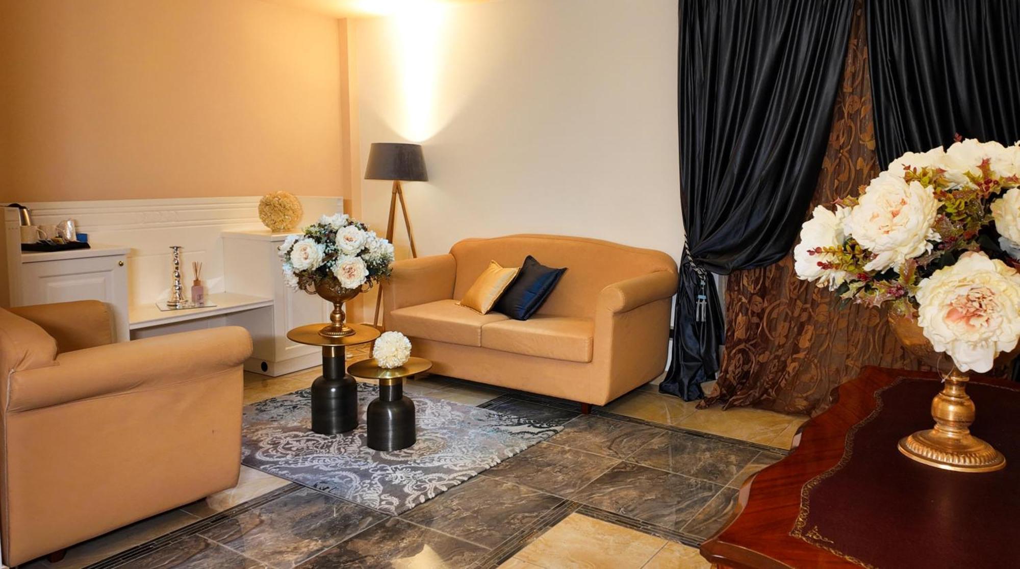 Regina Di Saba - Hotel Villa Per Ricevimenti Grottaminarda Zewnętrze zdjęcie