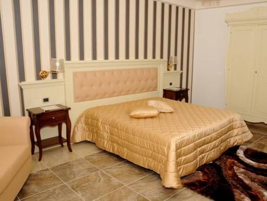 Regina Di Saba - Hotel Villa Per Ricevimenti Grottaminarda Zewnętrze zdjęcie