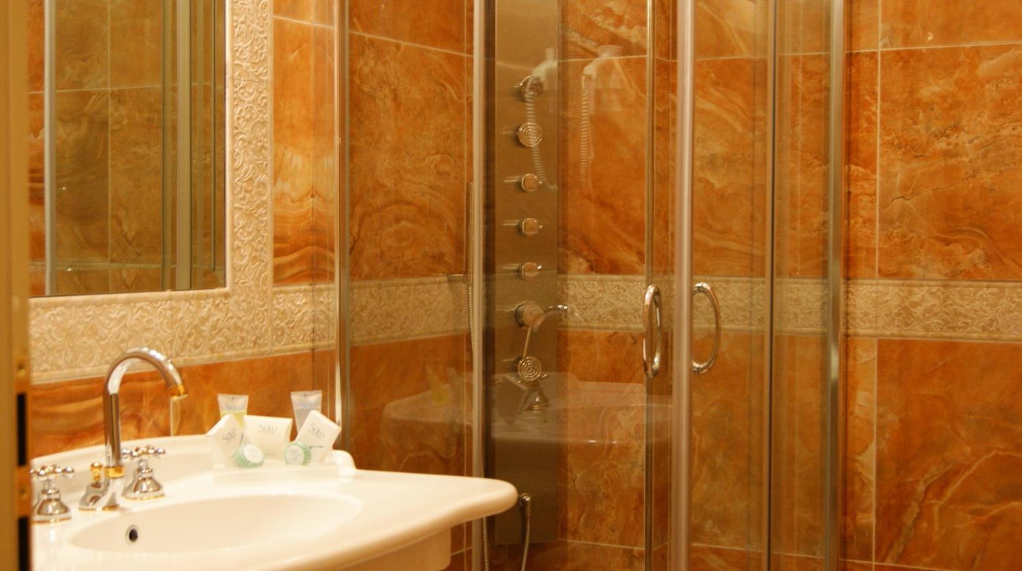 Regina Di Saba - Hotel Villa Per Ricevimenti Grottaminarda Zewnętrze zdjęcie