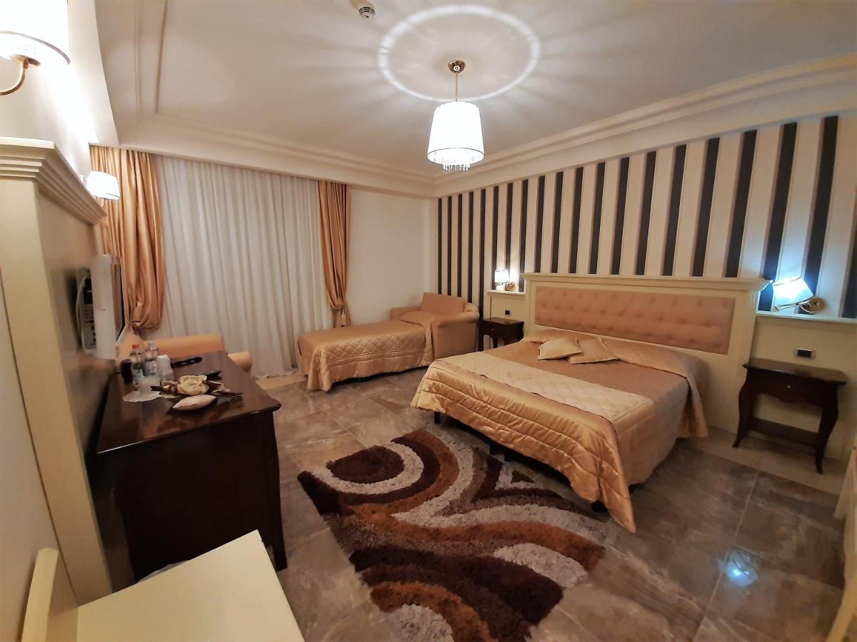 Regina Di Saba - Hotel Villa Per Ricevimenti Grottaminarda Zewnętrze zdjęcie