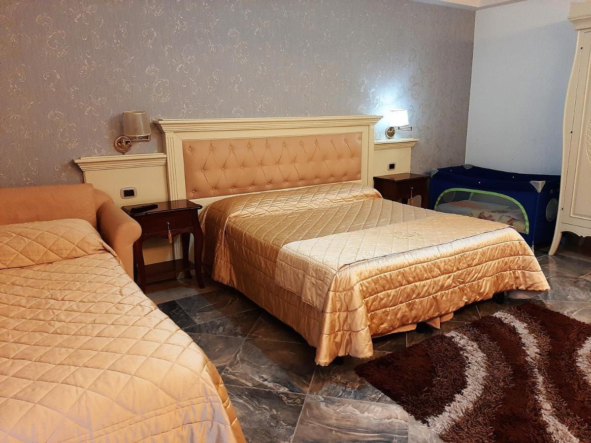 Regina Di Saba - Hotel Villa Per Ricevimenti Grottaminarda Zewnętrze zdjęcie