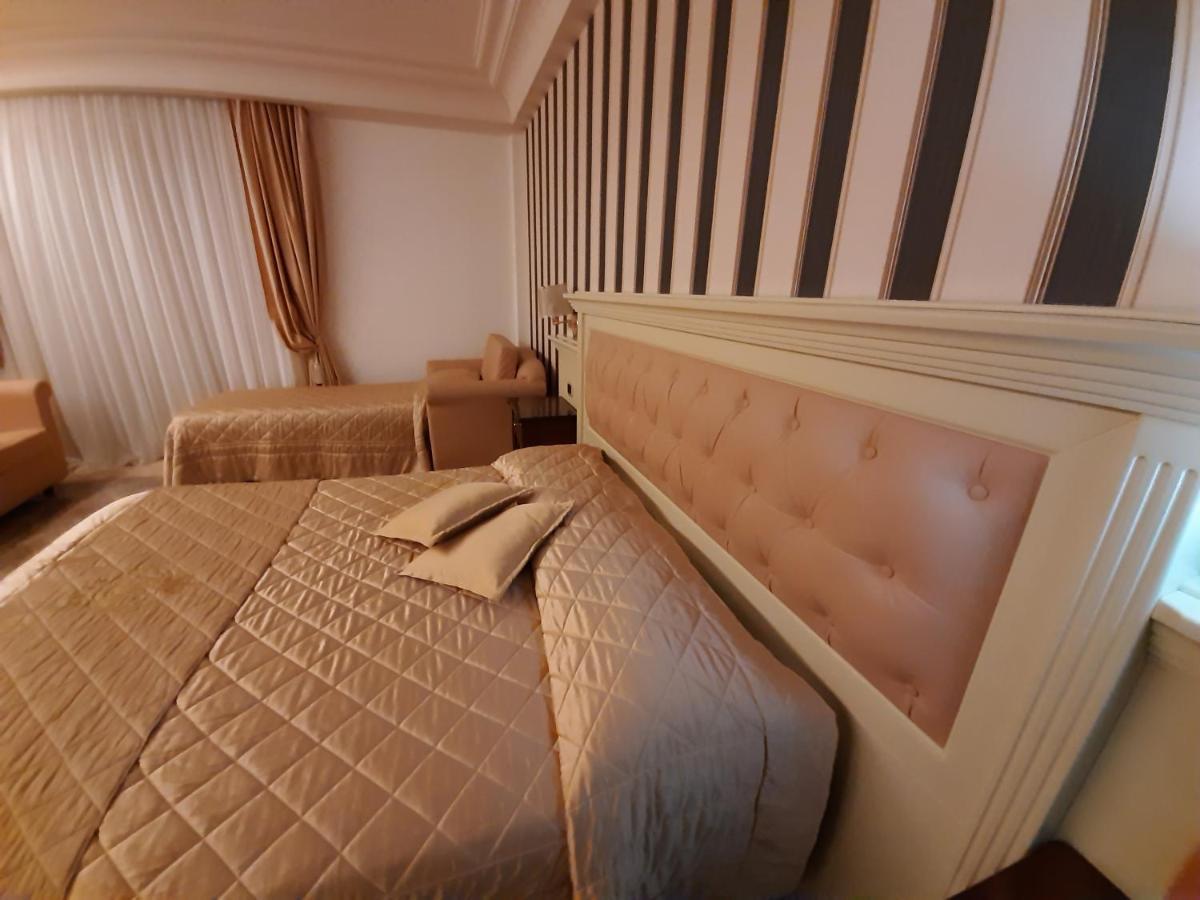 Regina Di Saba - Hotel Villa Per Ricevimenti Grottaminarda Zewnętrze zdjęcie